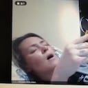 La abogada cucuteña Vivian Polanía dejó en evidencia que se encontraba acostada en su cama fumando mientras se adelantaba una audiencia virtual.