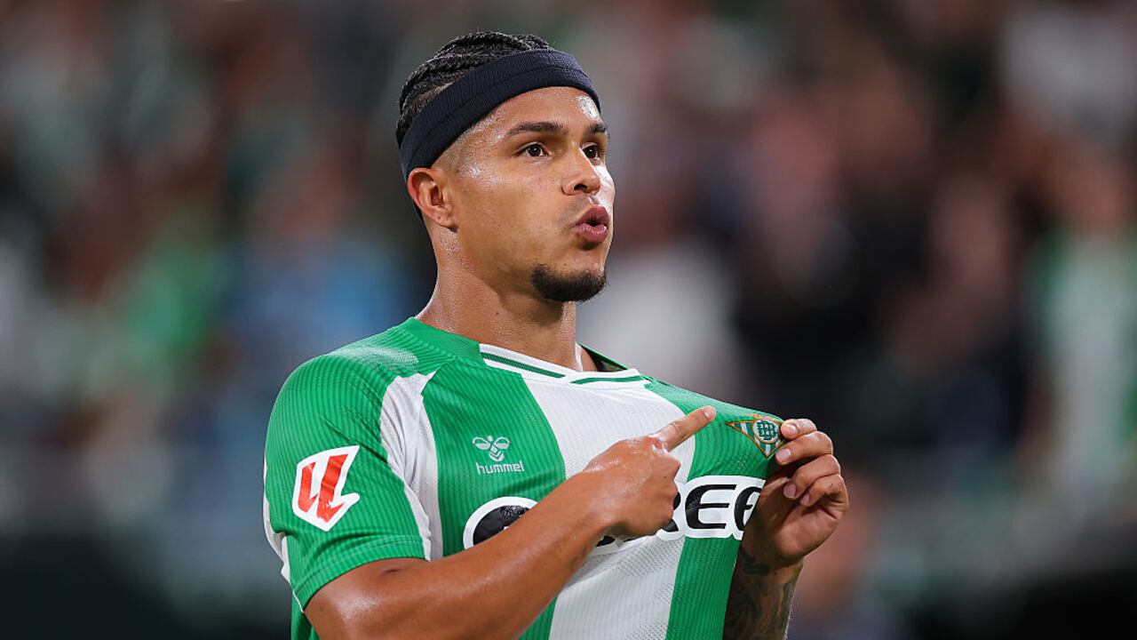 Hernández volvió a ser figura en LaLiga gracias a un disparo imparable desde fuera del área.