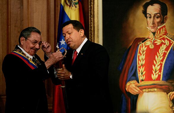 Con Raúl Castro el 13 de diciembre de 2008.