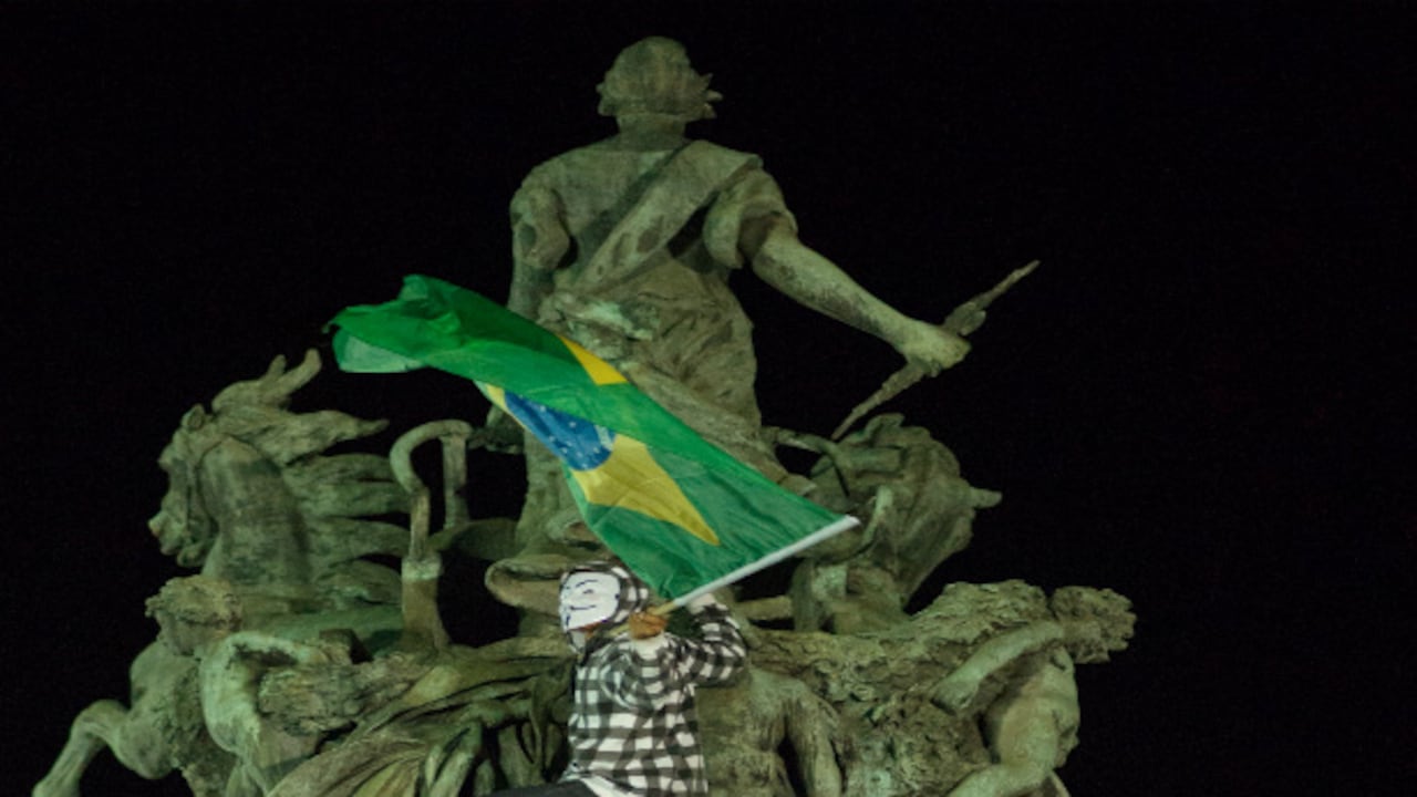 En Brasil las protestas ya han cumplido 17 días y no parece que vayan a parar.
