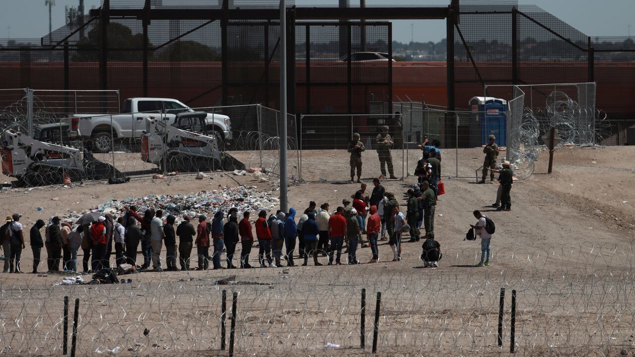 La solicitud de asilo es una de las formas más comunes que usan los migrantes para ingresar a Estados Unidos. (AP Photo/Christian Chávez)