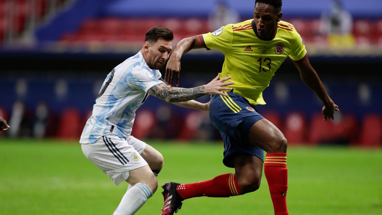Yerry Mina y Lionel Messi Copa América