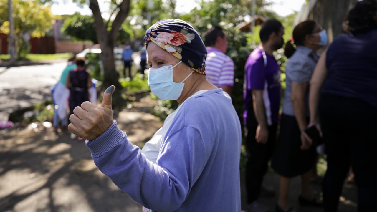 Antes de las elecciones generales en Nicaragua, detienen a por lo menos 21 personas