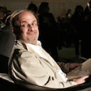 El escritor británico Salman Rushdie, autor de Los Versos Satánicos, será uno de los participantes del Hay Festival.