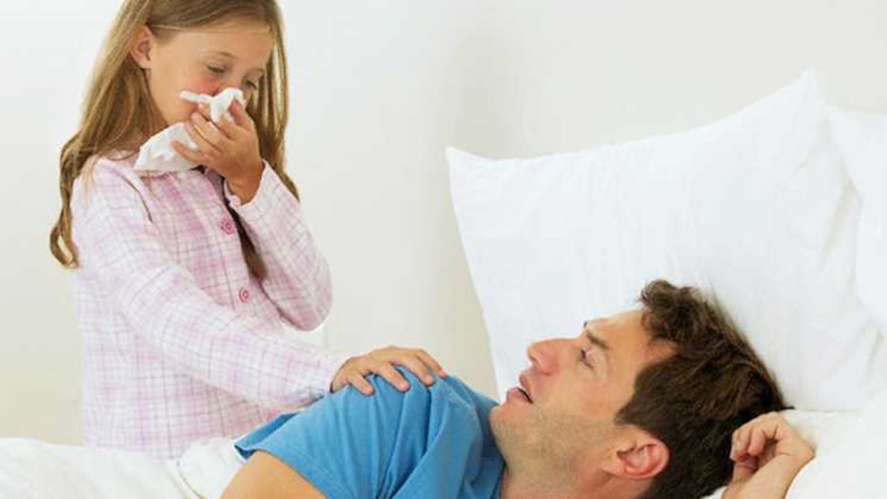 La tos y la fiebre son los síntomas que más asustan a los padres.