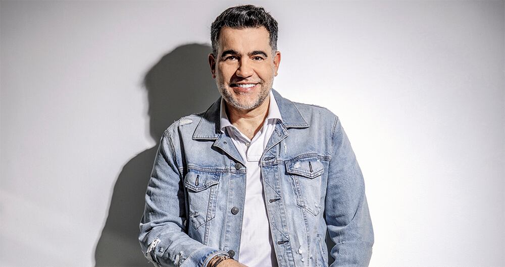  El barranquillero Carlos Calero se inició en el periodismo hace más de 25 años como reportero de deportes, luego pasó a ser presentador. 