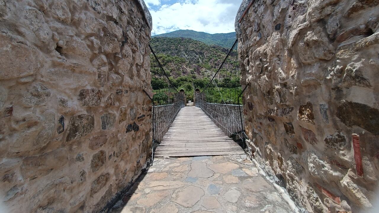 Por el puente Lengerke caminó Simón Bolívar durante la gesta libertadora.
