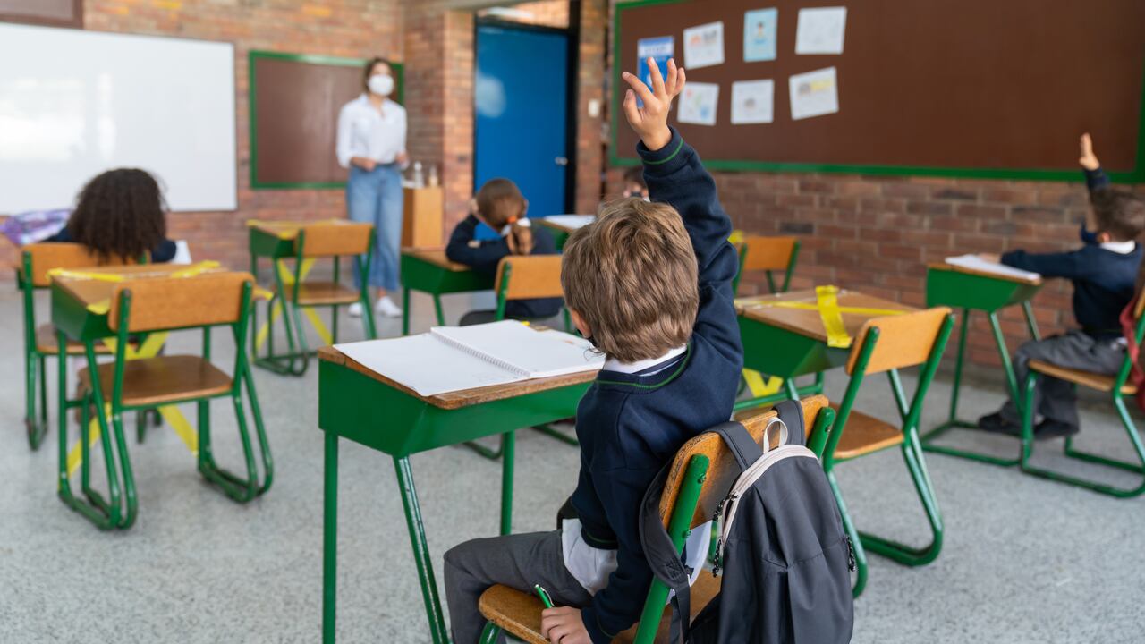 En Colombia, hay más de 13.000 instituciones de educación media.