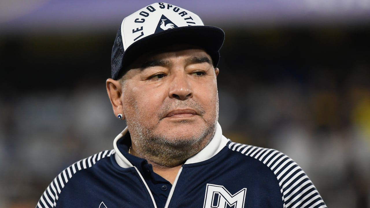 Diego Maradona durante su paso por Gimnasia como director técnico