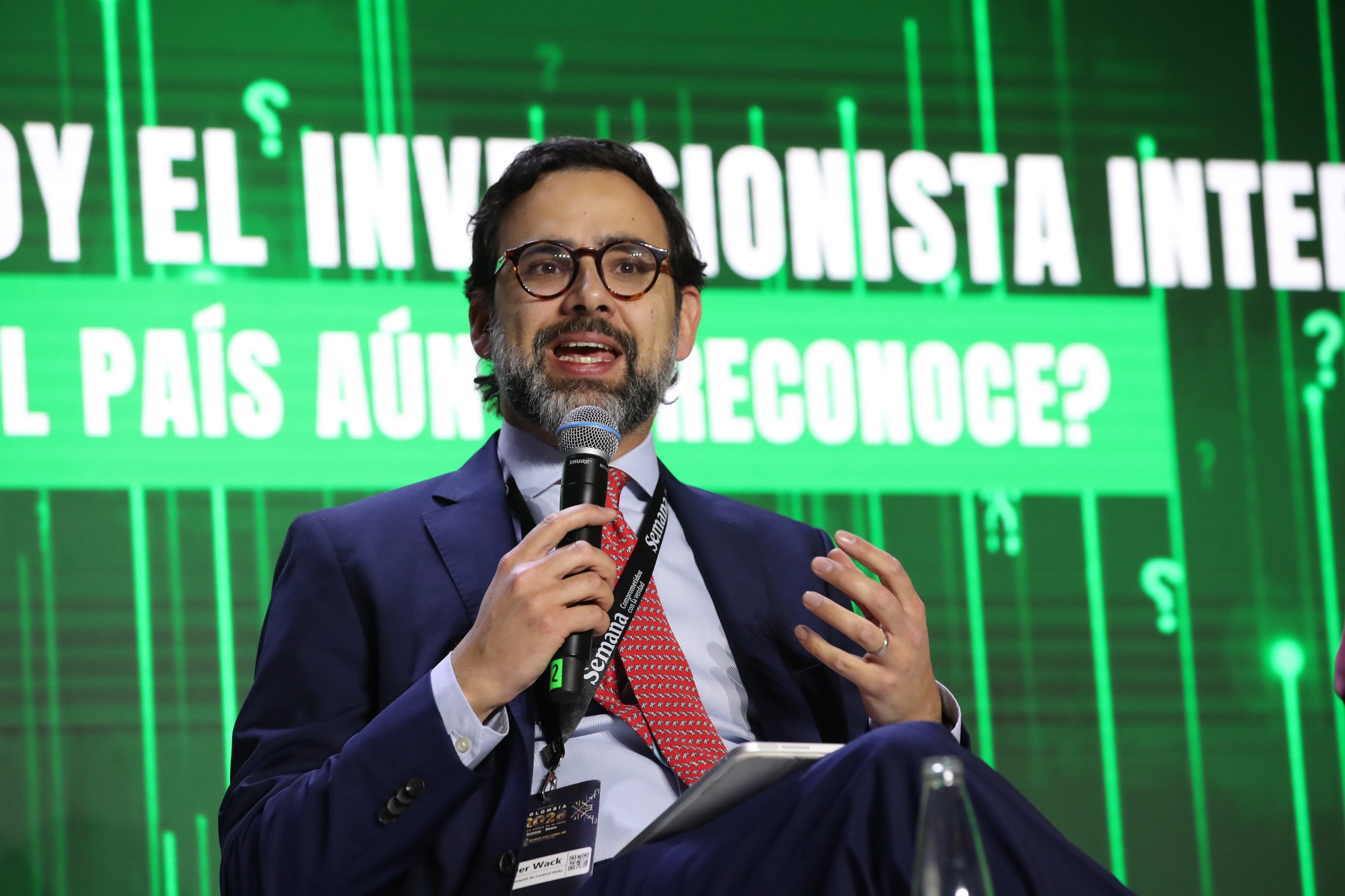 Gran Foro Colombia 2026 ¿Para dónde va el país?
Fecha: 4 de febrero de 2026
PANEL DE DILEMAS | Más oportunidades que riesgos: perspectivas para
2026
Obje


Oliver Wack
Gerente General de Control Risks para Colombia y la Región Andina
María Soledad Mosquera
Directora sectorial S&P Global, Colombia y Panamá, NSR
César Pabón
Director ejecutivo de Investigaciones Económicas Corficolombiana
Modera: José Ignacio López
Presidente del Centro de Pensamiento Económico - ANIF