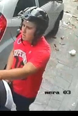 Los delincuentes intimidaron a la víctima con armas de fuego.