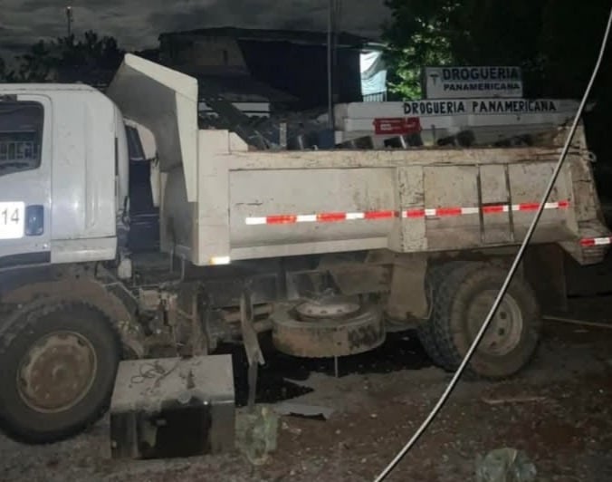 Con una volqueta cargada de explosivos, atacan a un batallón en El Patía, Cauca.