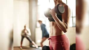 Expertos señalan que la grasa en el abdomen tiene riesgos para la salud. Foto: Getty Images.
