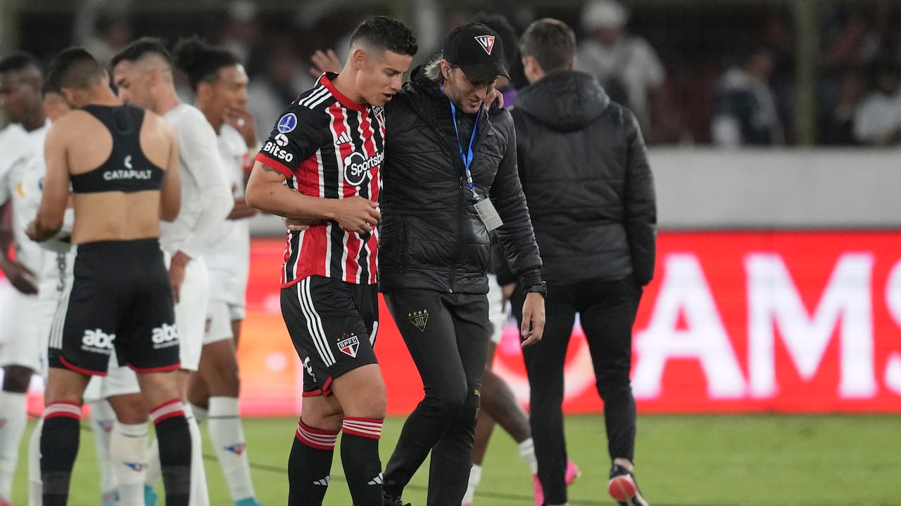 James Rodríguez después del juego en Quito.