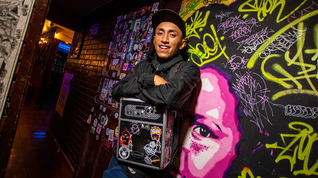 Al colectivo los une el amor por el rap y un deseo por componer letras que desnudaran las injusticias del mundo y de sus barrios.