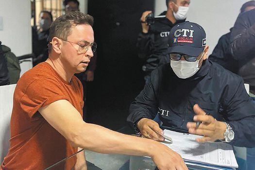 El condenado fue descubierto utilizando teléfonos celulares al interior del centro carcelario.