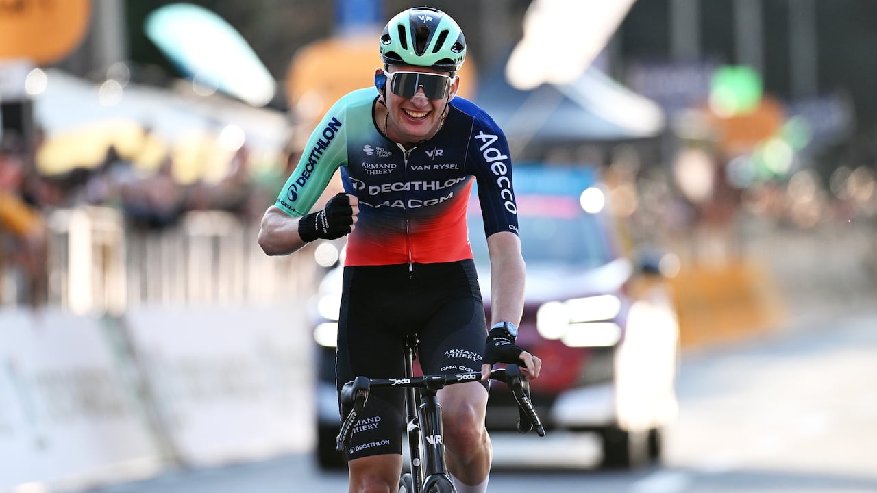 Paul Seixas se convirtió en el ciclista más joven en ganar el Giro de Lombardía: así le fue a los colombianos