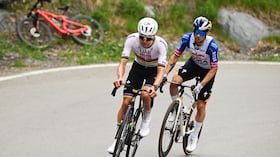 MARTIGNY, SWITZERLAND - APRIL 29: (L-R) Tadej Pogacar of Slovenia and UAE Team Emirates - XRG and Primoz Roglic of Slovenia and Team Red Bull - BORA - hansgrohe compete during the 79th Tour de Romandie 2026, Stage 2 a 171.2km stage from Martigny to Martigny on April 29, 2026 in Martigny, Switzerland. (Photo by Dario Belingheri/Getty Images)