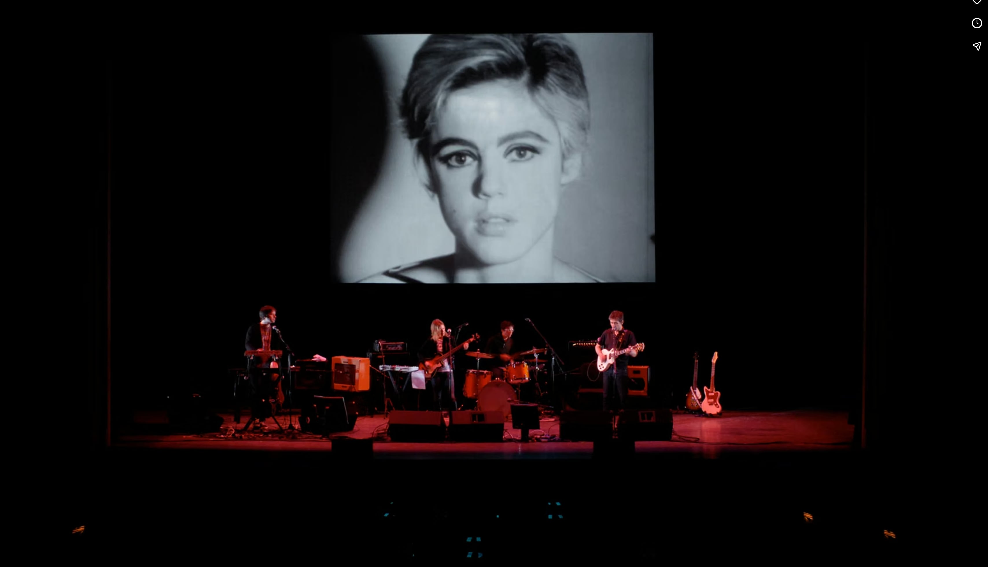 Irrepetible será la presentación del archivo visual de las pruebas cinematográficas que Andy Warhol hizo a sus amigos de The Factory en Nueva York, cuando Warhol era una figura central del mundo artístico, musicalizadas en vivo por Dean & Britta.