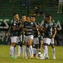 Deportivo Cali celebra su paso a 4 de final por Copa Colombia frente a Fortaleza.