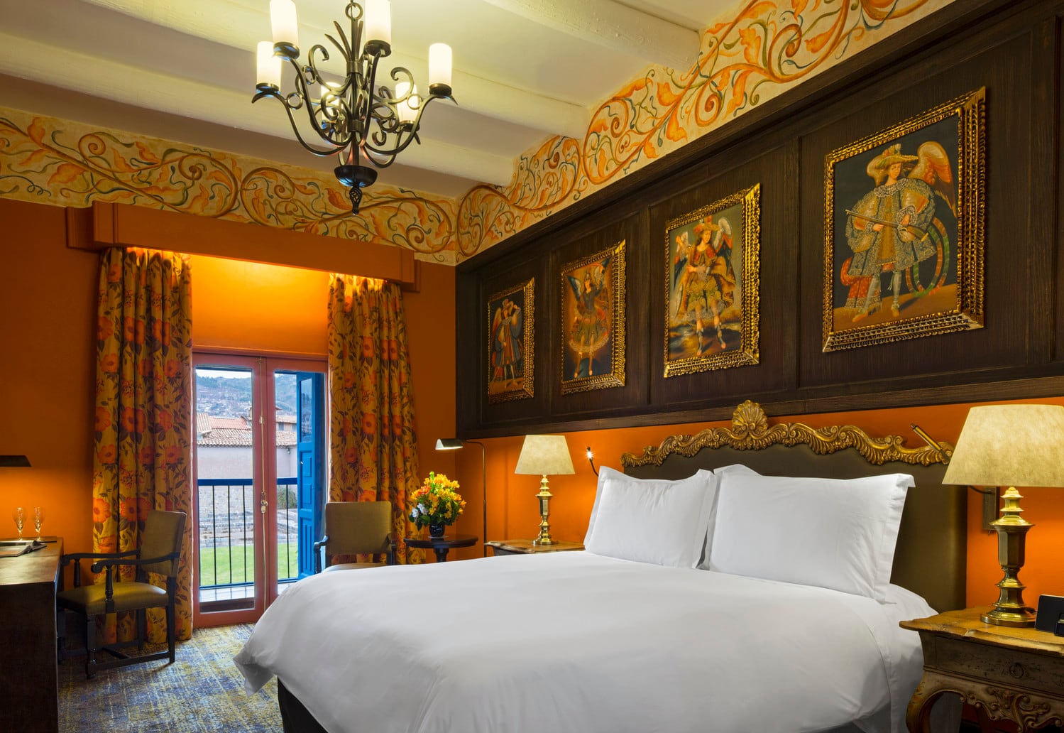 Habitaciones, pasillos, terrazas, restaurantes y hasta el lobby cuentan la historia del hotel y de Cusco.