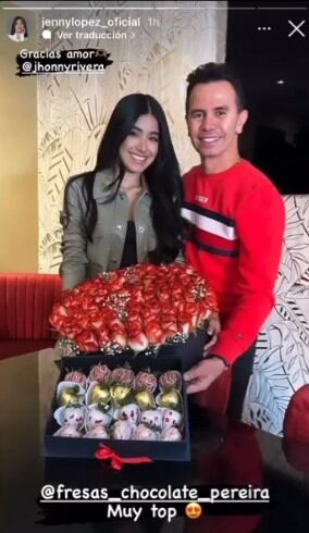 Jhonny Rivera y Jenny López celebraron amor y amistad