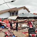 ¡En ruinas! Así quedaron calles de Indonesia tras terremoto de magnitud 6,2