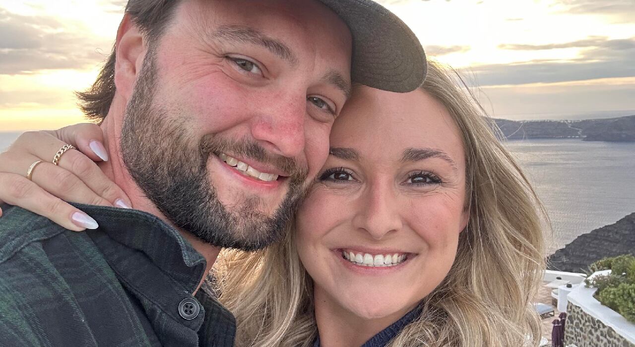 Los novios de la escuela secundaria Rachel Dumovich, de 29 años, y Brandon Dumovich, de 30, fueron encontrados muertos