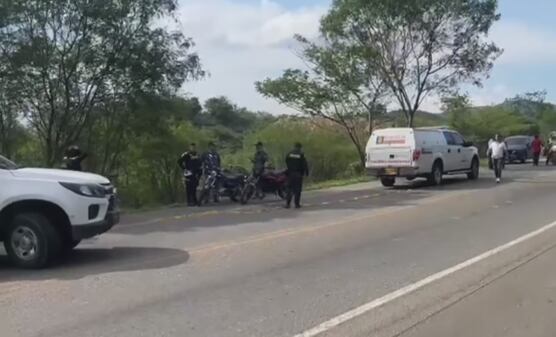 Los delincuentes, al parecer, pretendías hurtar una moto.