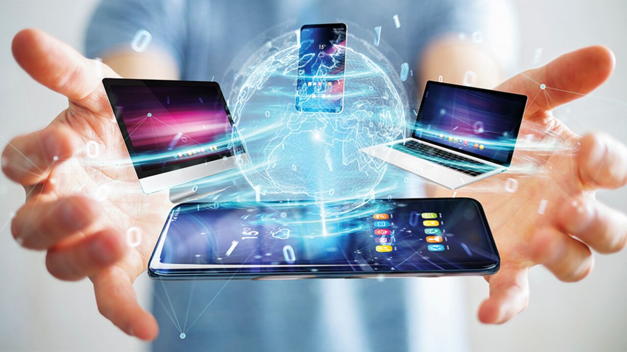 Si bien en los últimos años el acceso a internet se ha concebido como un servicio de carácter esencial, su elevación a la categoría de derecho fundamental implicaría una reforma constitucional.