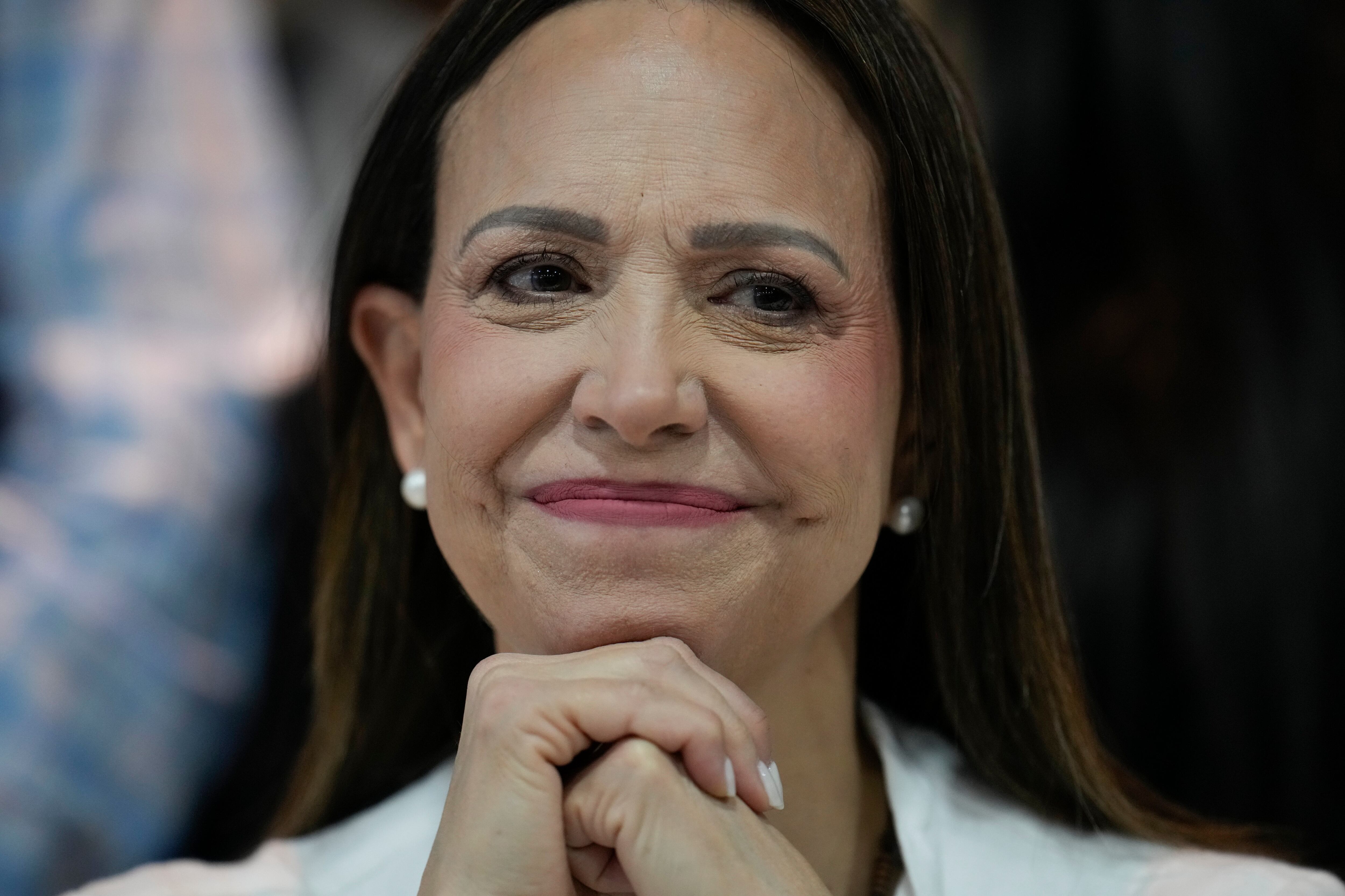 La líder de la oposición venezolana, María Corina Machado, asiste a una conferencia de prensa en Ciudad de Panamá.