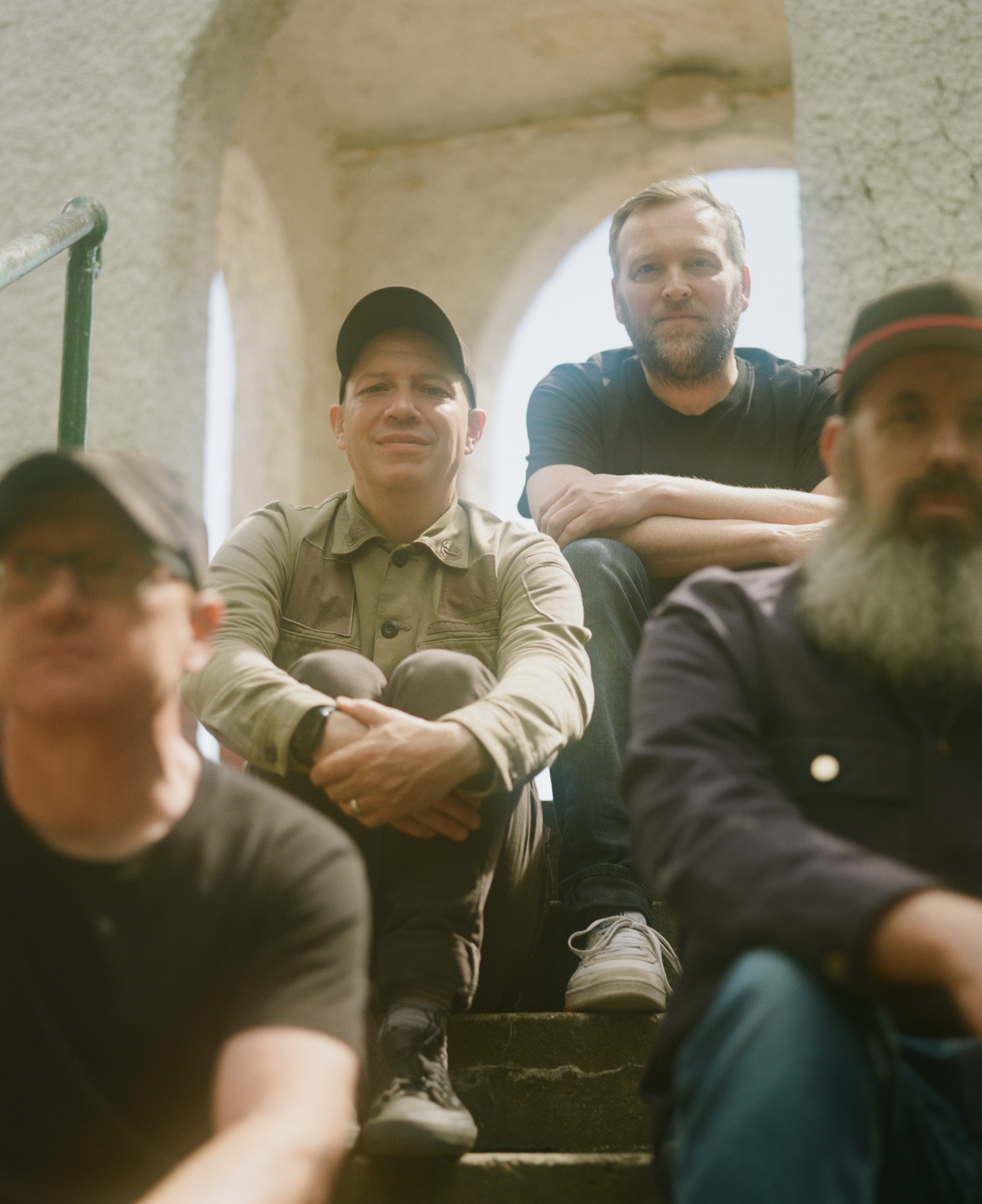 Mogwai es una banda escocesa de post-rock formada en 1995 en Glasgow.