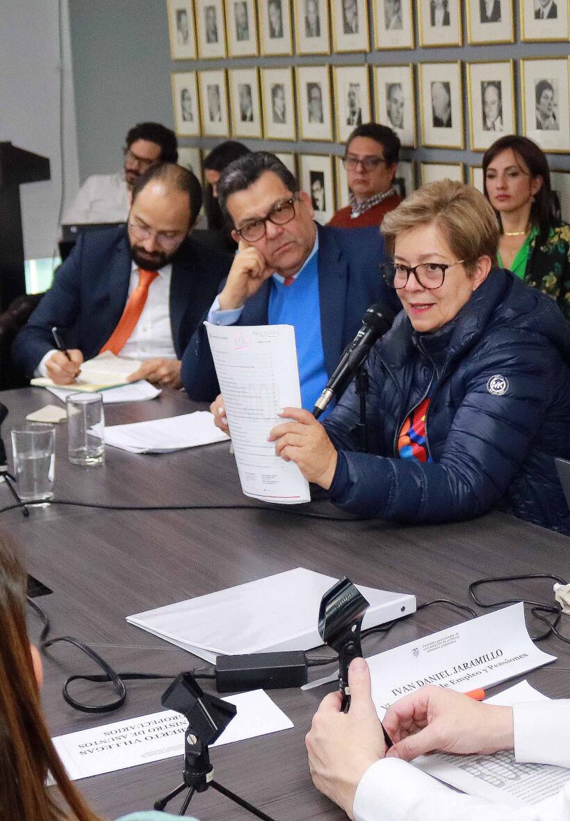 Ministra de Trabajo en la la Comisión de Concertación de la reforma laboral