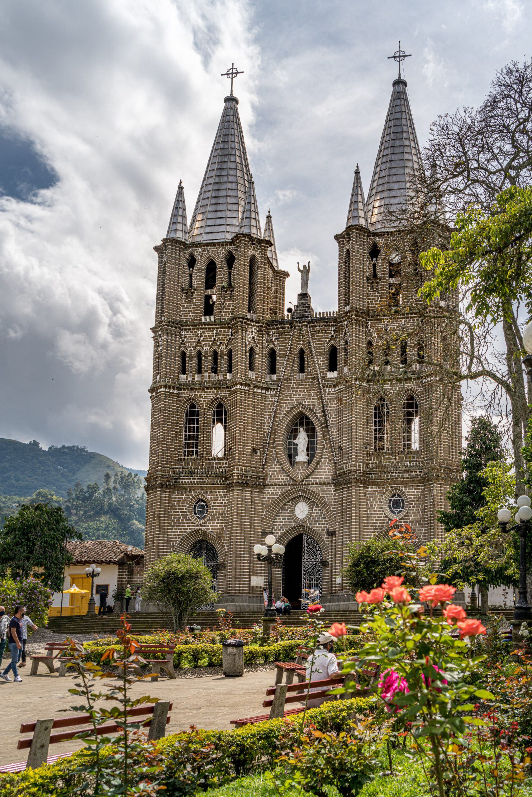 Basílica Inmaculada Concepción, Jardín