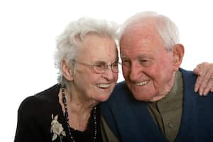 Manchas hepáticas - Adulto Mayor