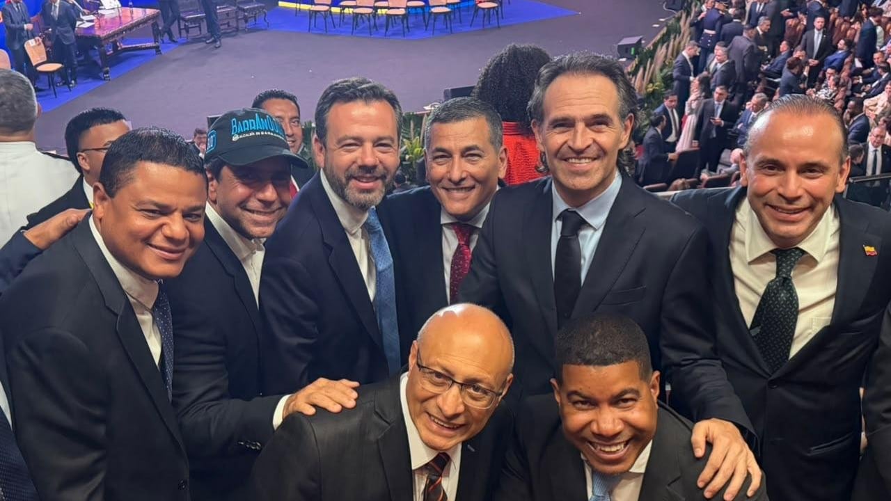 Mandatarios regionales en la posesión de Abelardo De La Espriella como presidente de Colombia.