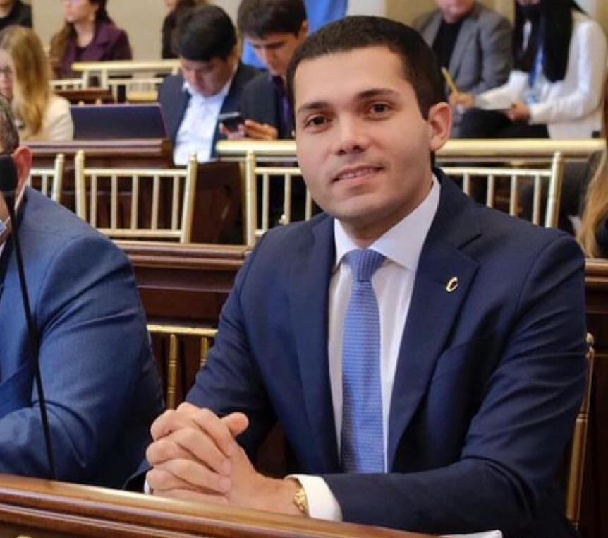 Representante a la Cámara por La Guajira, Juan Loreto Gómez.