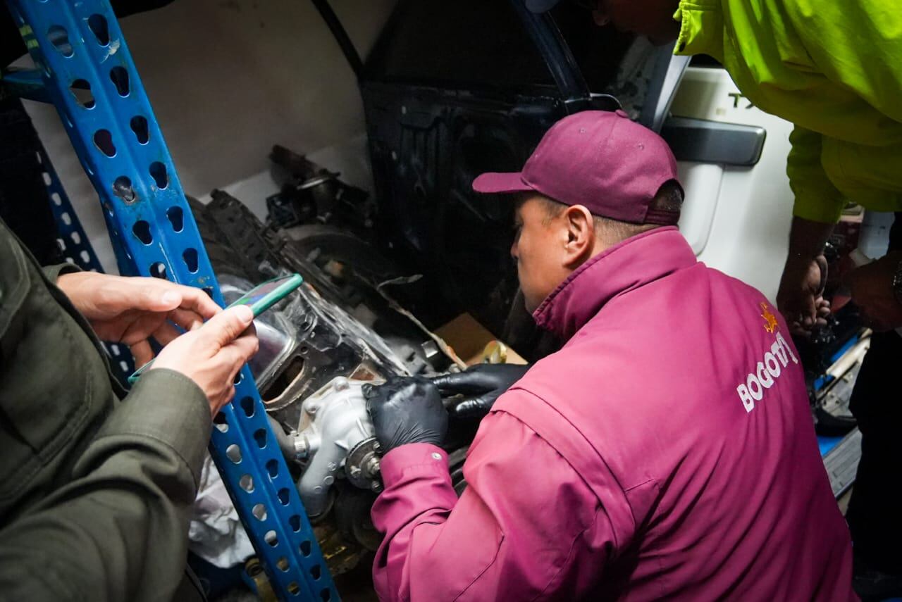 Operativo autopartes ilegales Siete de Agosto Bogotá