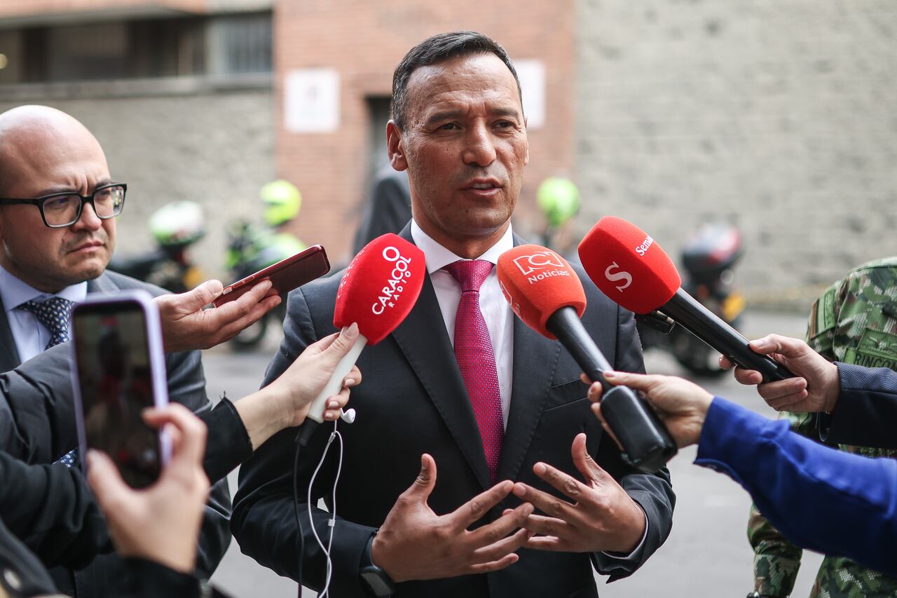 En audiencia judicial ministro de defensa, Pedro Sánchez