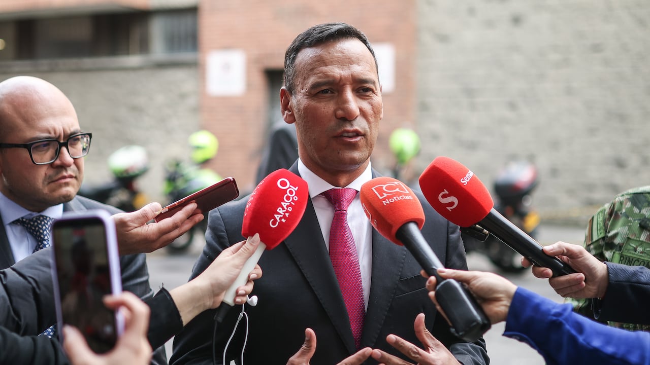 En audiencia judicial ministro de defensa, Pedro Sánchez