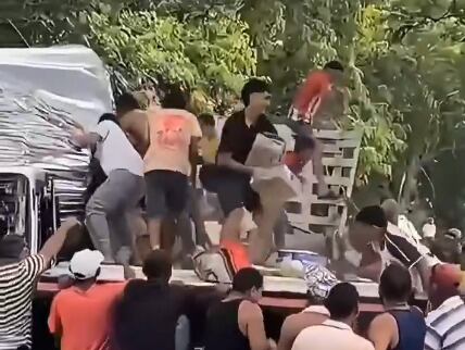 Autoridades investigan para dar con los responsables del saqueo.