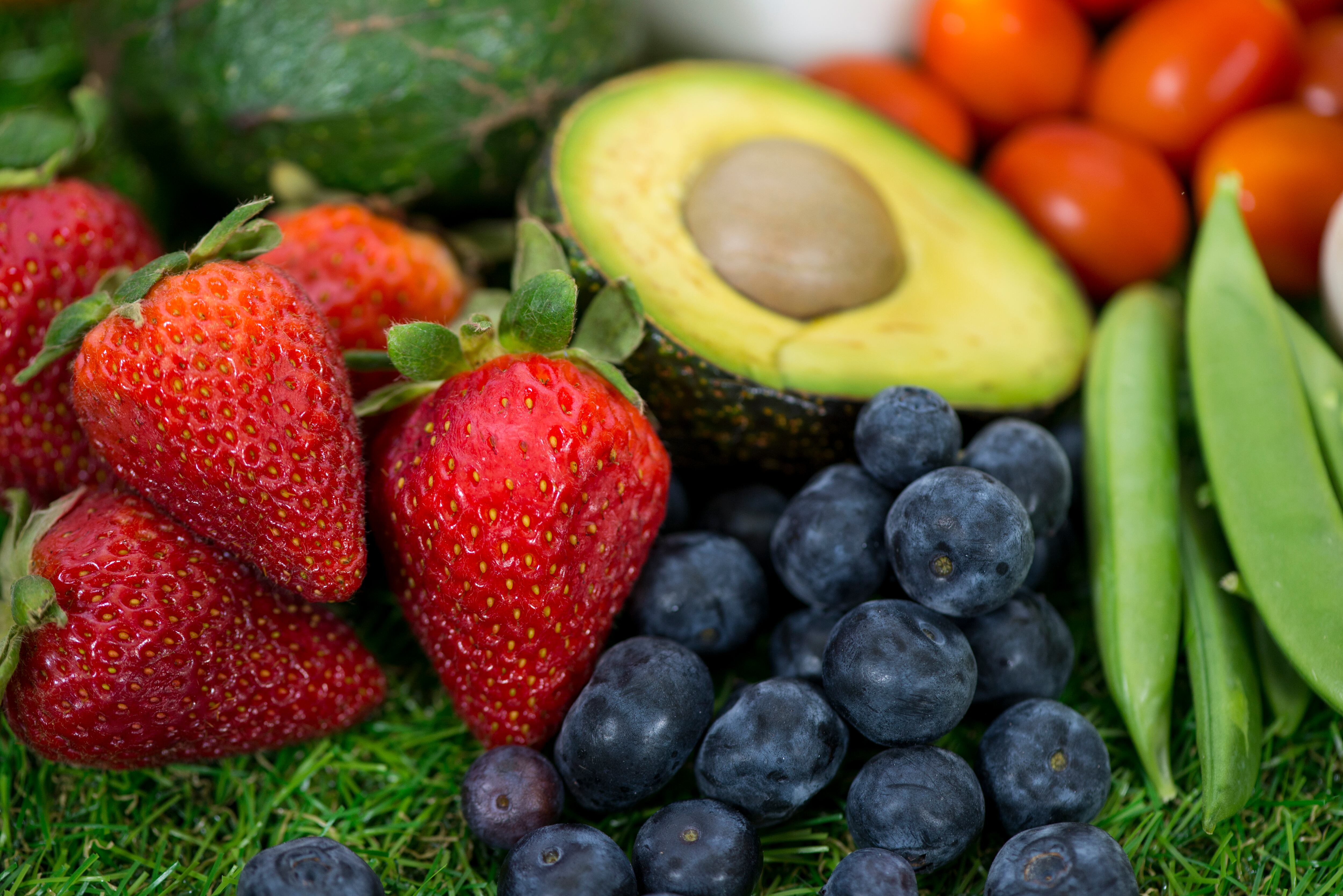 La fruta rica en magnesio clave para un sueño reparador y la salud cuando se consume antes de dormir