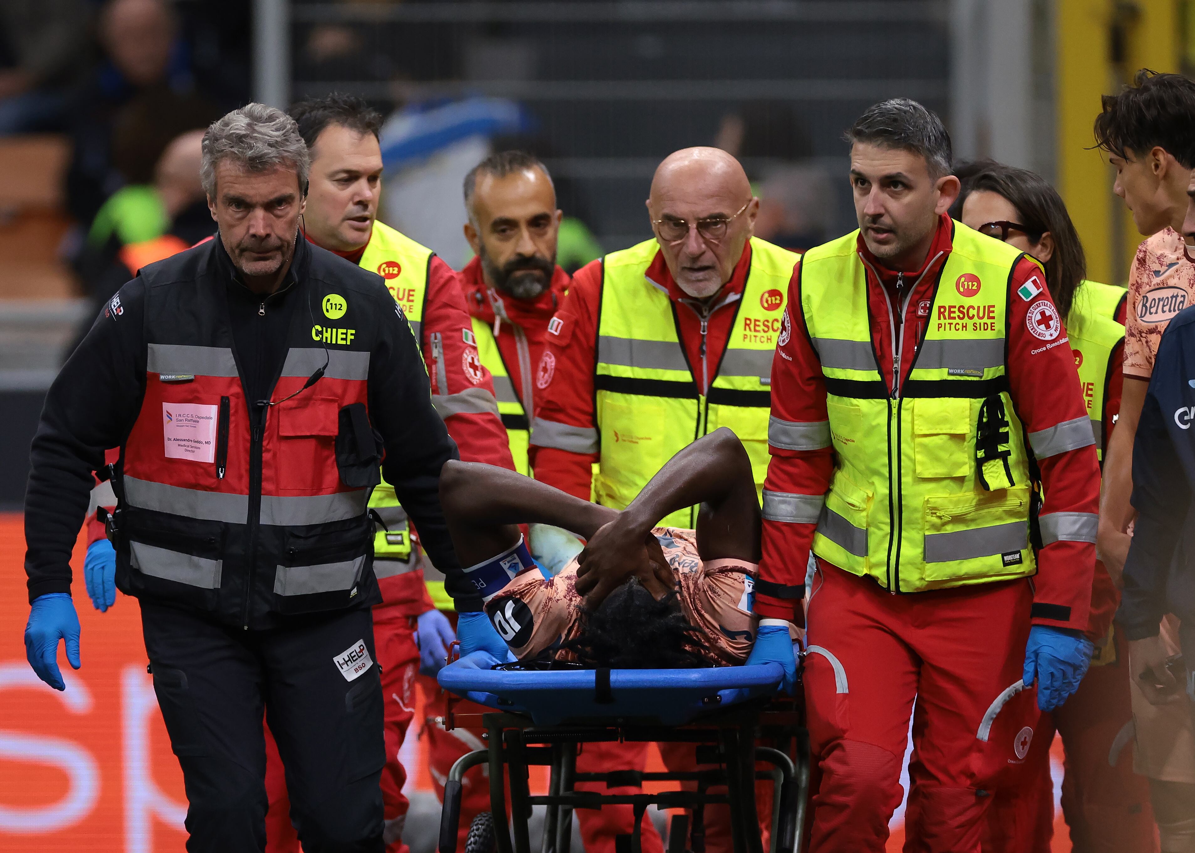 MILAN, ITALY - OCTOBER 05: Duvan Zapata of Torino FC is accompanied away from the field of play on a stretcher by medics after picking up an injury during the Serie A match between FC Internazionale and Torino FC at Stadio Giuseppe Meazza on October 05, 2024 in Milan, Italy. (Photo by Jonathan Moscrop/Getty Images)