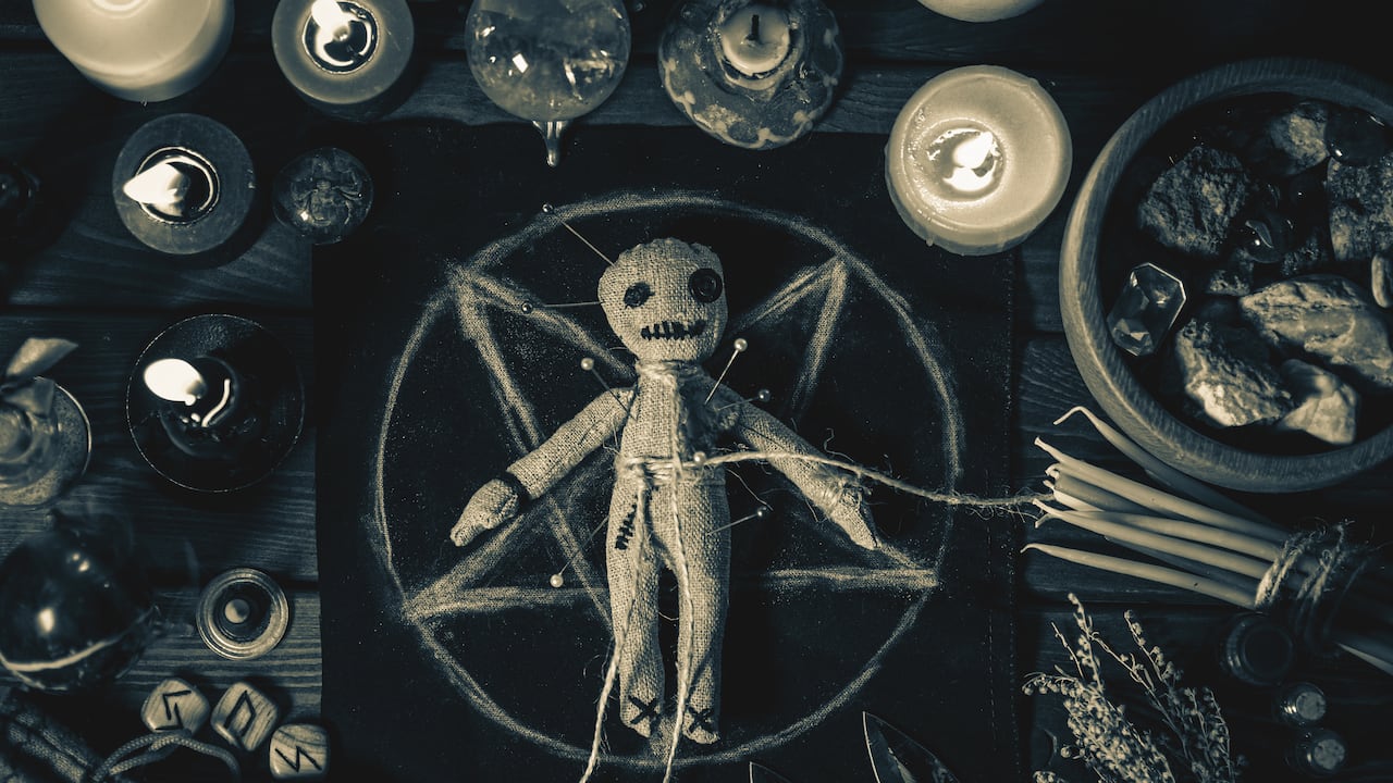 Las manifestaciones satánicas son de gran alarma en la civilización occidental.