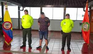 Tras cometer el hurto, esta persona al parecer extorsionaba a sus víctimas.