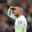Mbappé todavía tiene contrato por otro par de temporadas con el PSG