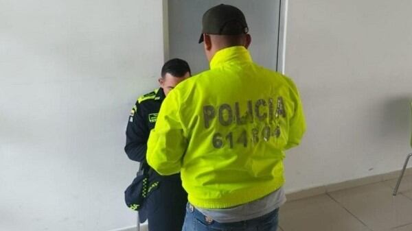 Policía capturado por corrupción