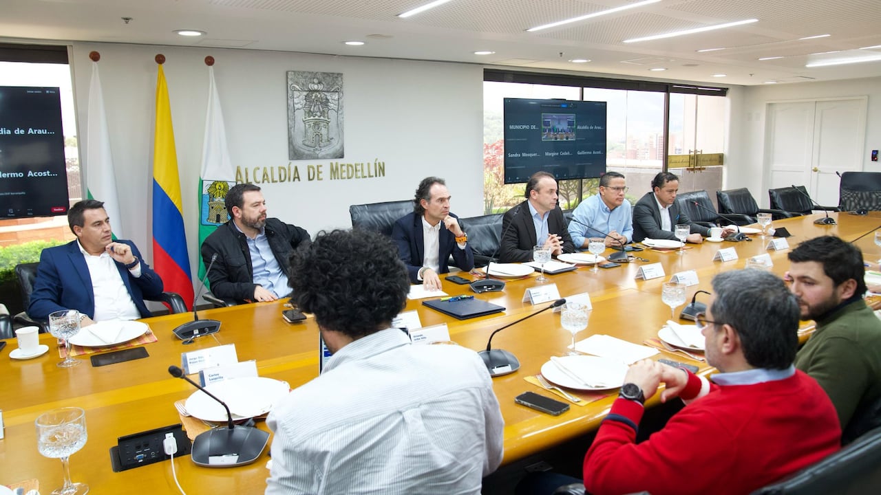 Alcaldes exigen más gestión del Gobierno nacional