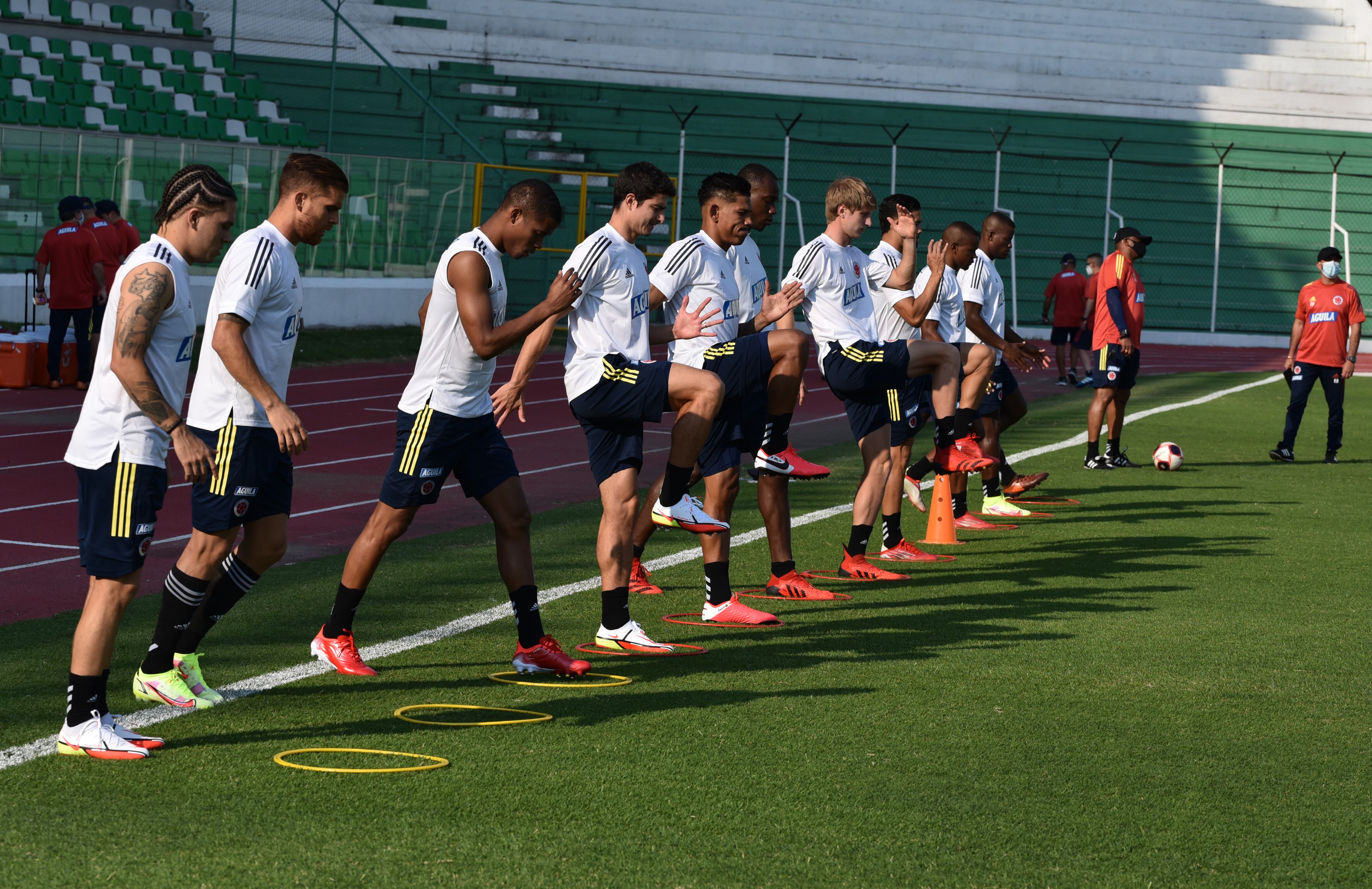 Entrenamiento de la Selección Colombia Masculina de Mayores, realizado en el estadio Ramón Tahuichi Aguilera en Santa Cruz de la Sierra, Bolivia
Derechos de fotografía autorizados por FCF