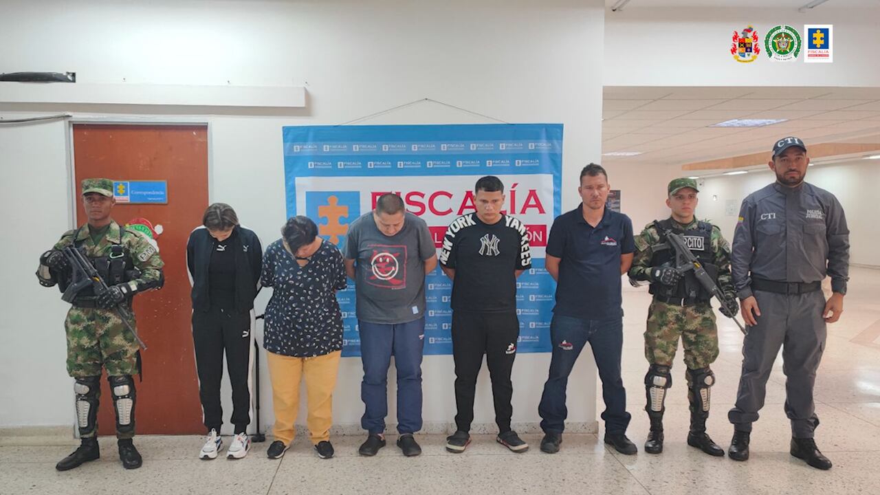 Los capturados son señalados de falsificar medicamentos para enfermedades de alto costo.